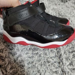 Boys Jordan 11 Shoes Size 10